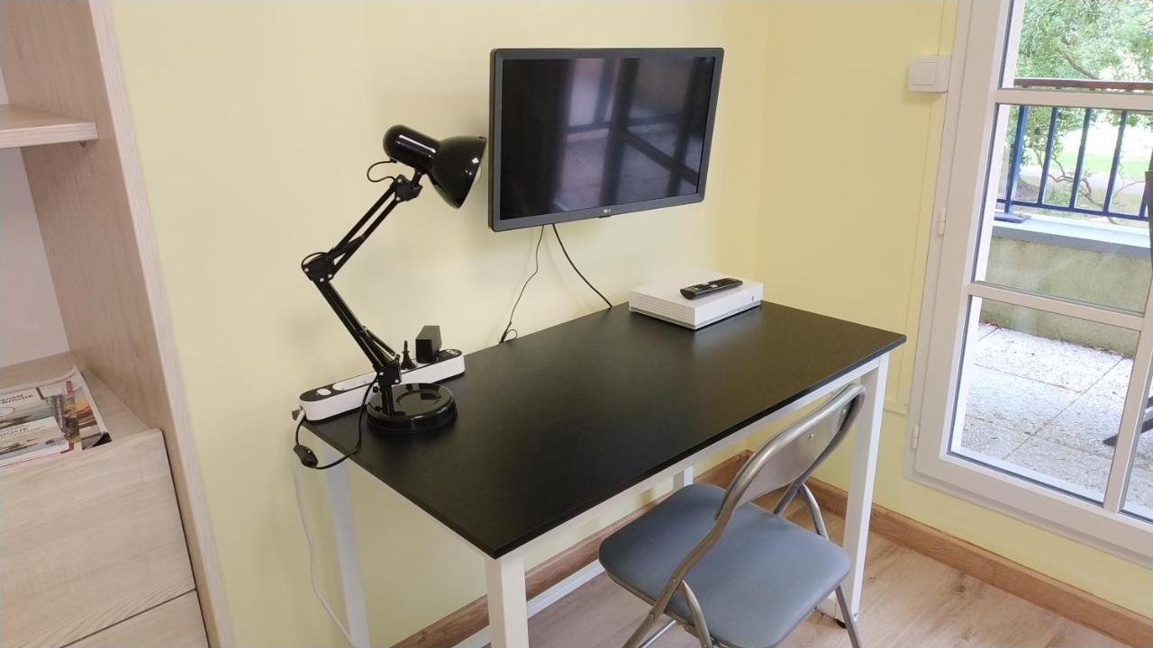 Bonvallet - Studio Paisible Et Chaleureux Avec Balcon Amiens Ngoại thất bức ảnh