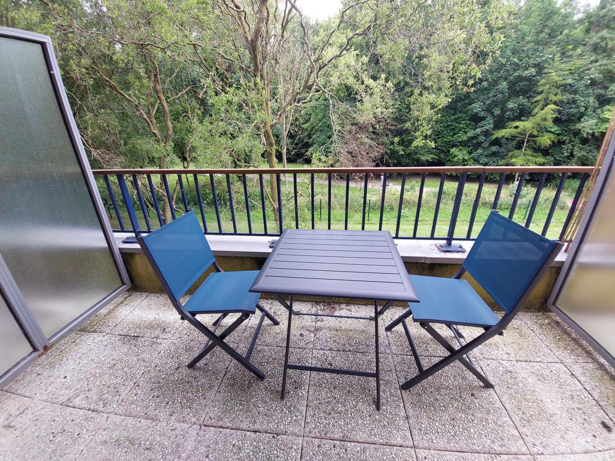 Bonvallet - Studio Paisible Et Chaleureux Avec Balcon Amiens Ngoại thất bức ảnh